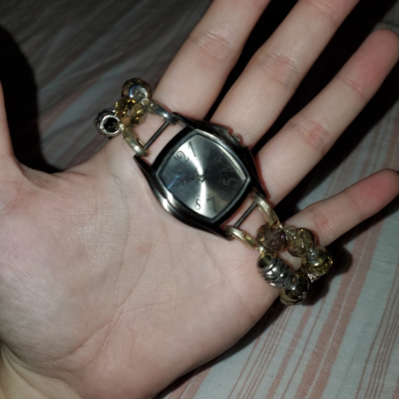 Watch - Picture 3 of 4